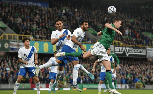 苏格兰队在主场迎战英格兰队